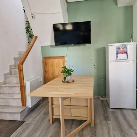 Oscar's Chillout House By The *