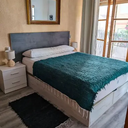 Oscar's Chillout House By The * Santa Pola