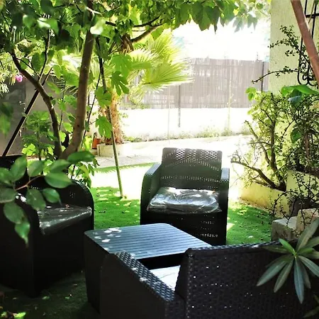 Oscar's Chillout House By The *