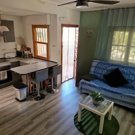 Oscar's Chillout House By The *